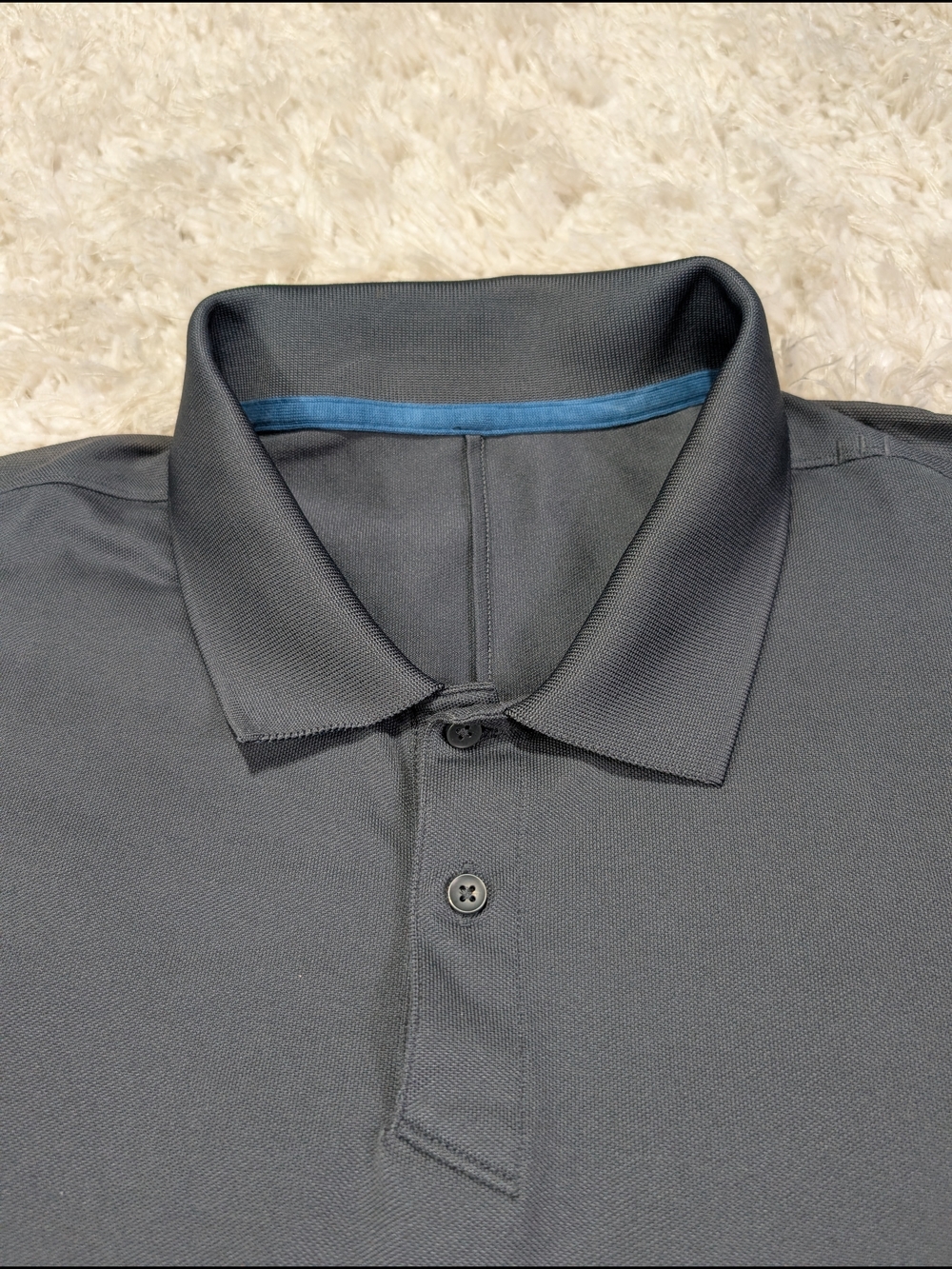 lululemon athletica Men's Polo Shirt in Charcoal with Blue Trim